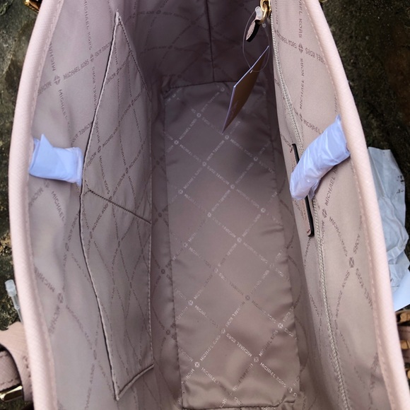 Michael Kors Medium Jet Set Carryall Tote Ballet - Picture 5 of 7